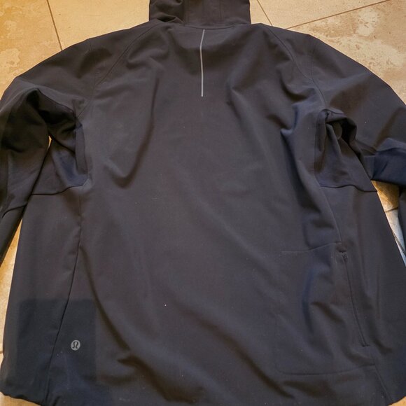 Lululemon men's cross chill jacket - Picture 3 of 9